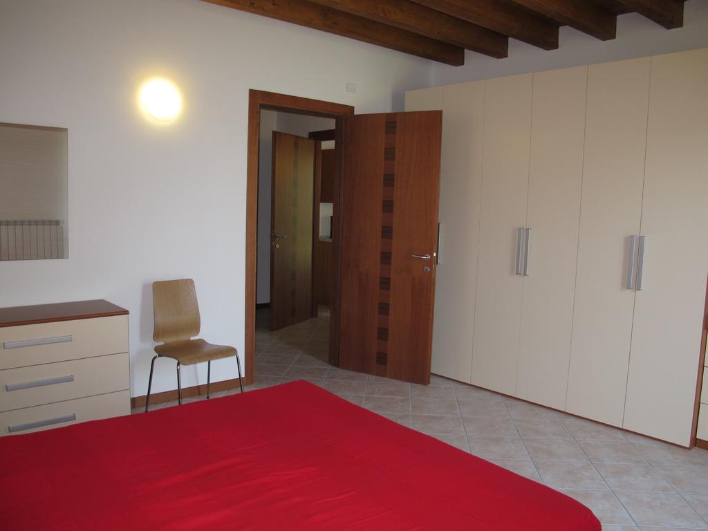 Appartamenti Donatello Toscolano Maderno Rum bild